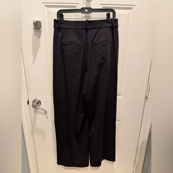Lululemon Daydrift High-Rise Trouser *Regular
Black (First Release) - Picture 5 of 6